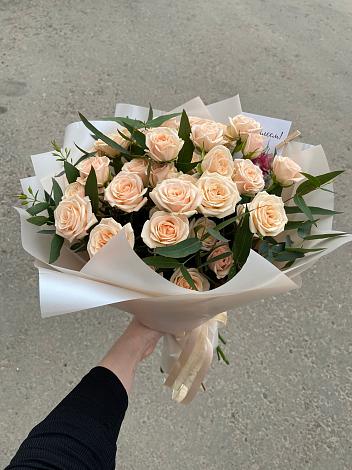 Букет Кремовые розы Латте в Гору-Подол