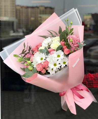 Букет цветов из: Розы, Лизиантусы и Хризантемы в Гору-Подол